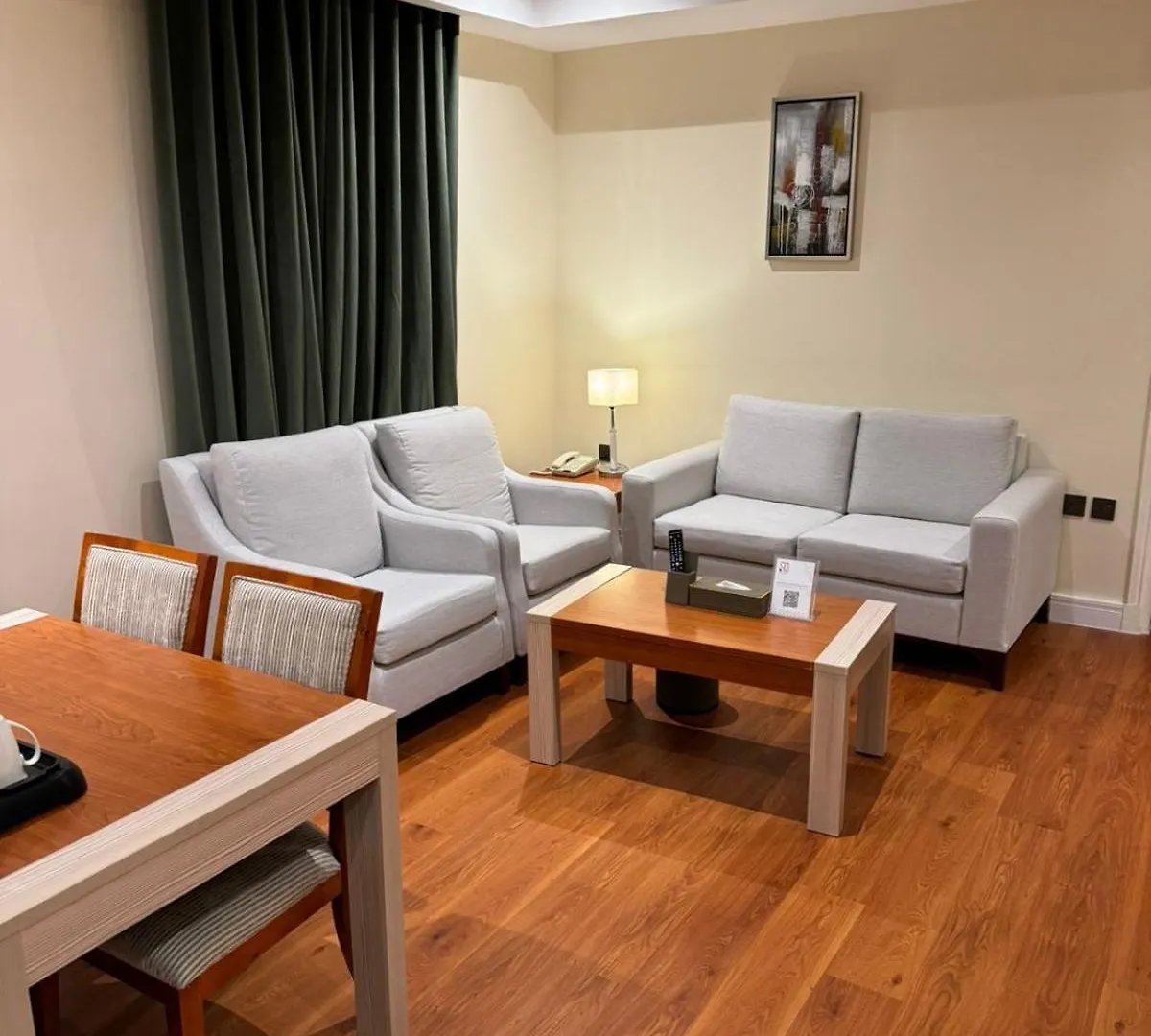 Roof Hotel Apartments Ar Riyad 3*,  Arabia Saudita